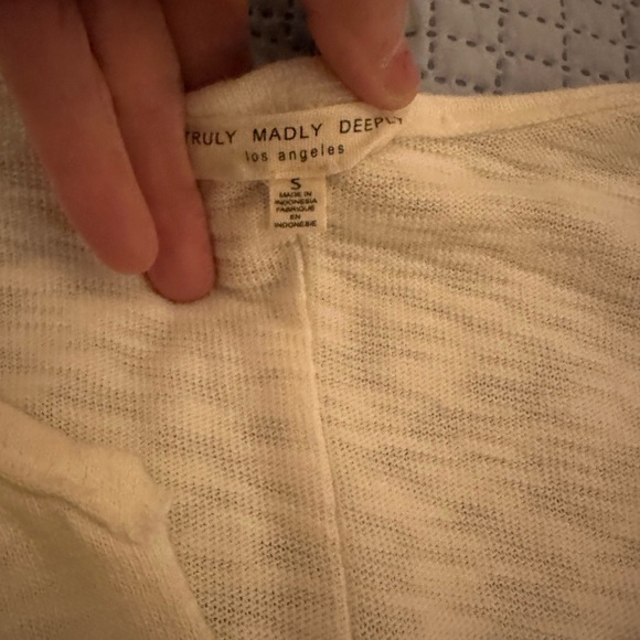 Truly Madly Deeply Cream V-Neck Tunic - Picture 3 of 6